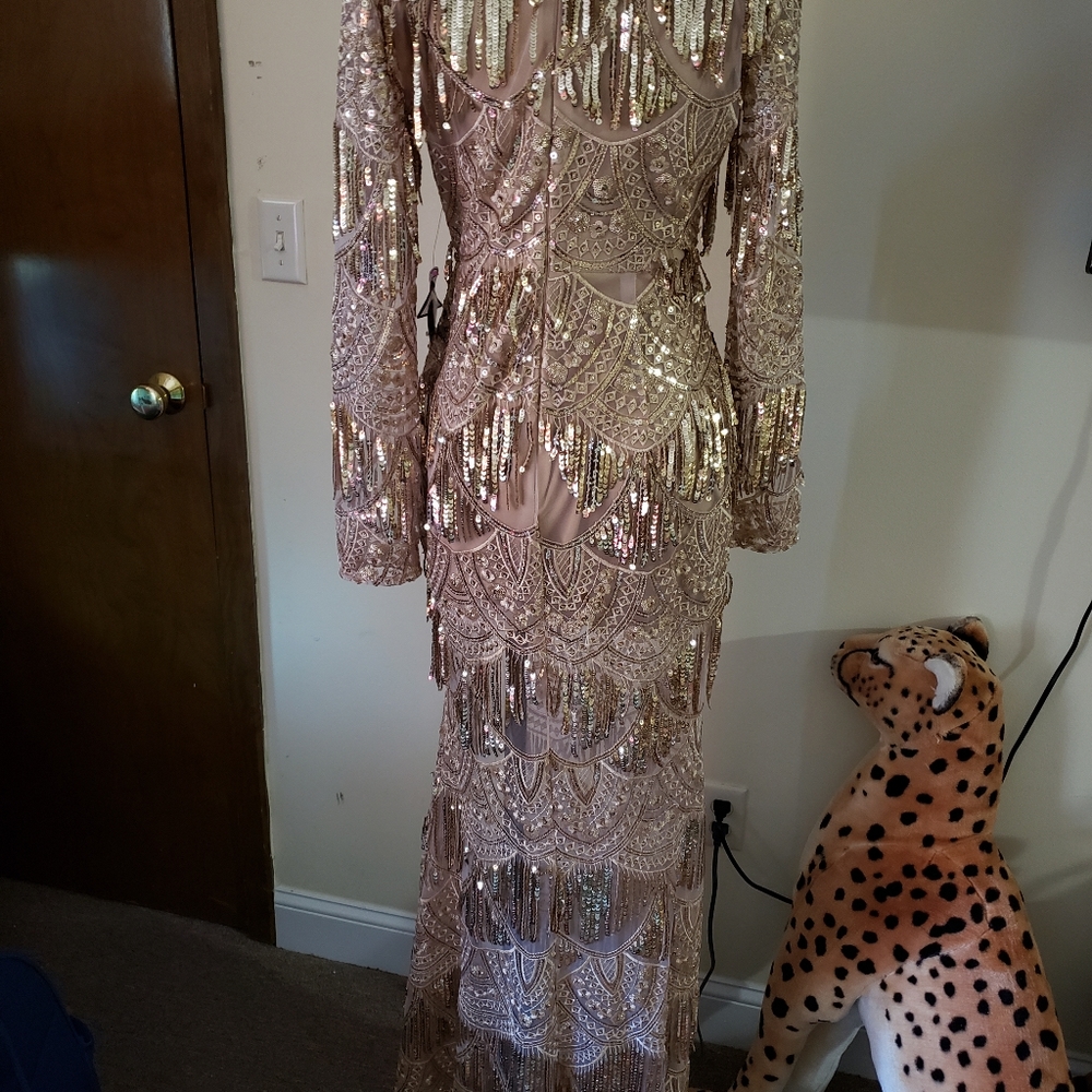 Dress - Picture 2 of 3